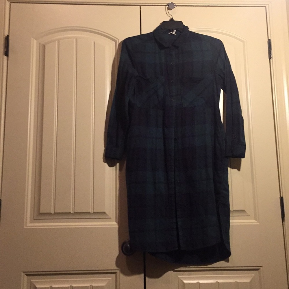 Oversized plaid shirt